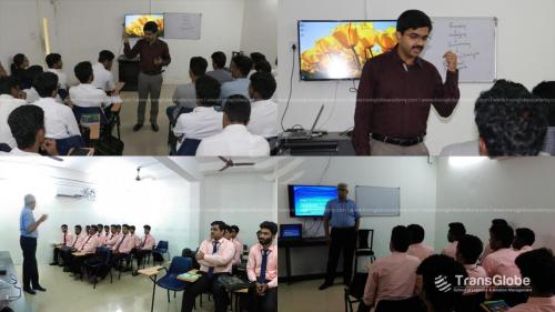 Visiting-Faculty-Lecturing-at-Calicut-Campus-2016-17-18